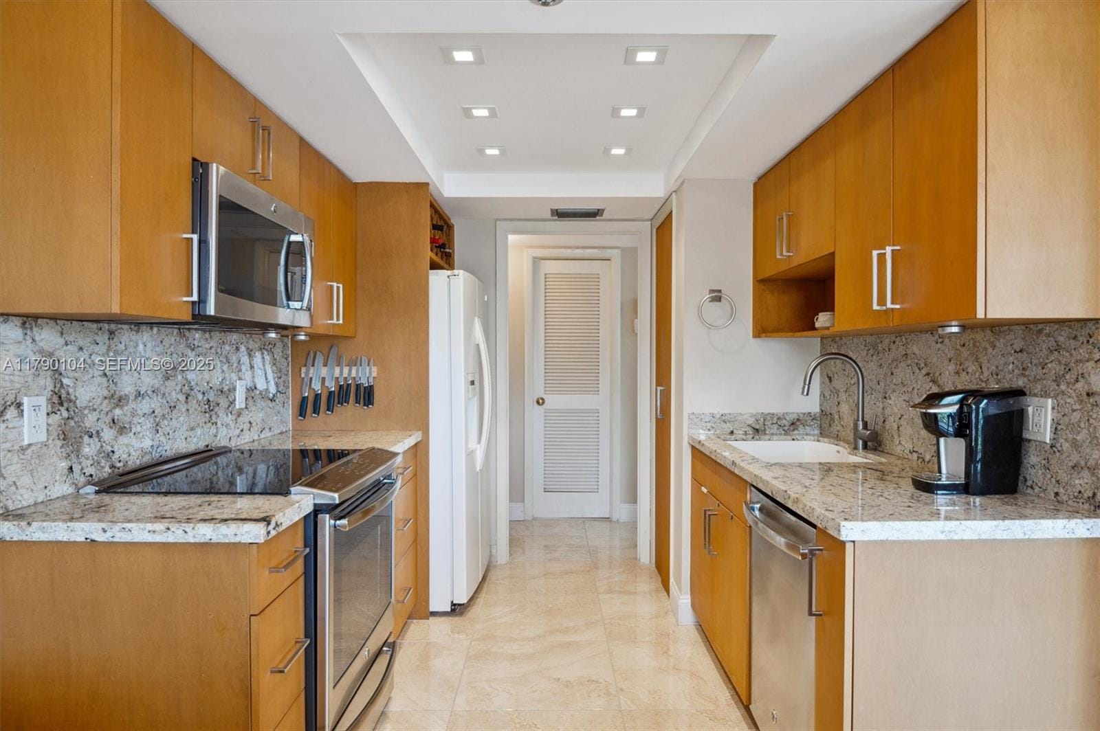 300 Three Islands Boulevard 601 — photo 11