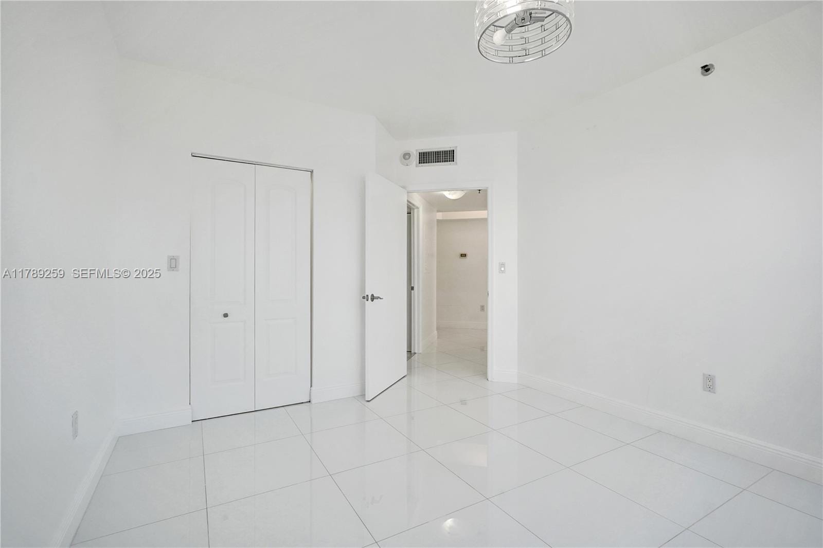 6422 Collins Avenue 1201, Miami Beach, FL 33141 photo 14