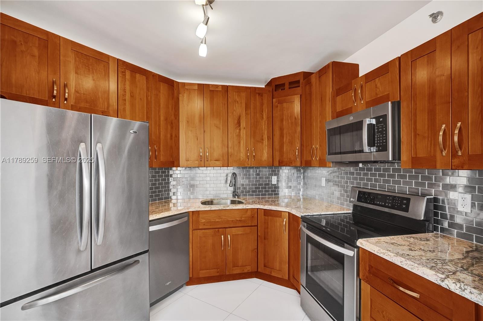 6422 Collins Avenue 1201, Miami Beach, FL 33141 photo 17