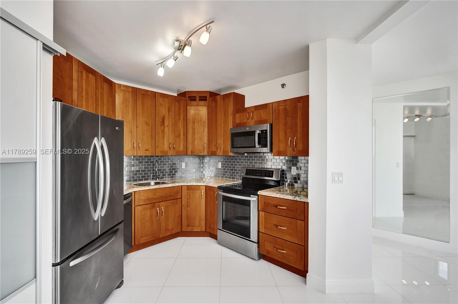6422 Collins Avenue 1201, Miami Beach, FL 33141 photo 18