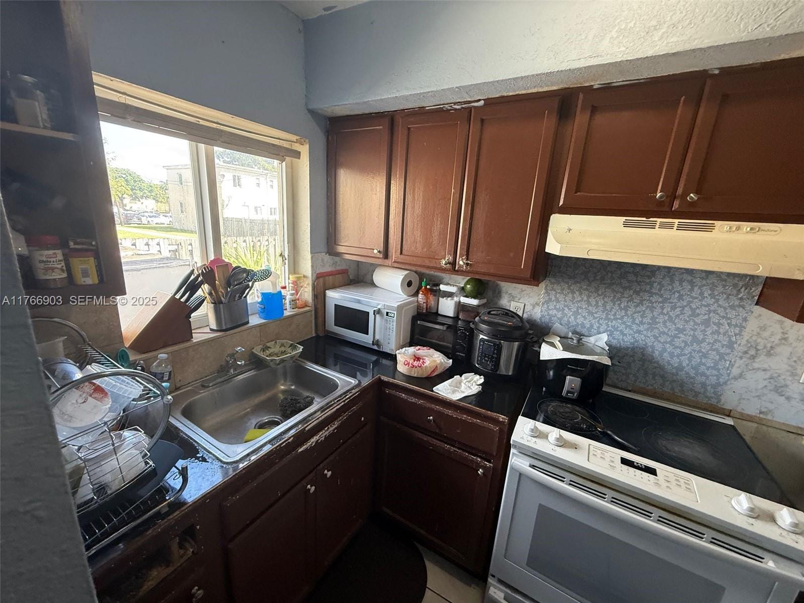 417 NW 84th Street 417, Miami, FL 33150 photo 23