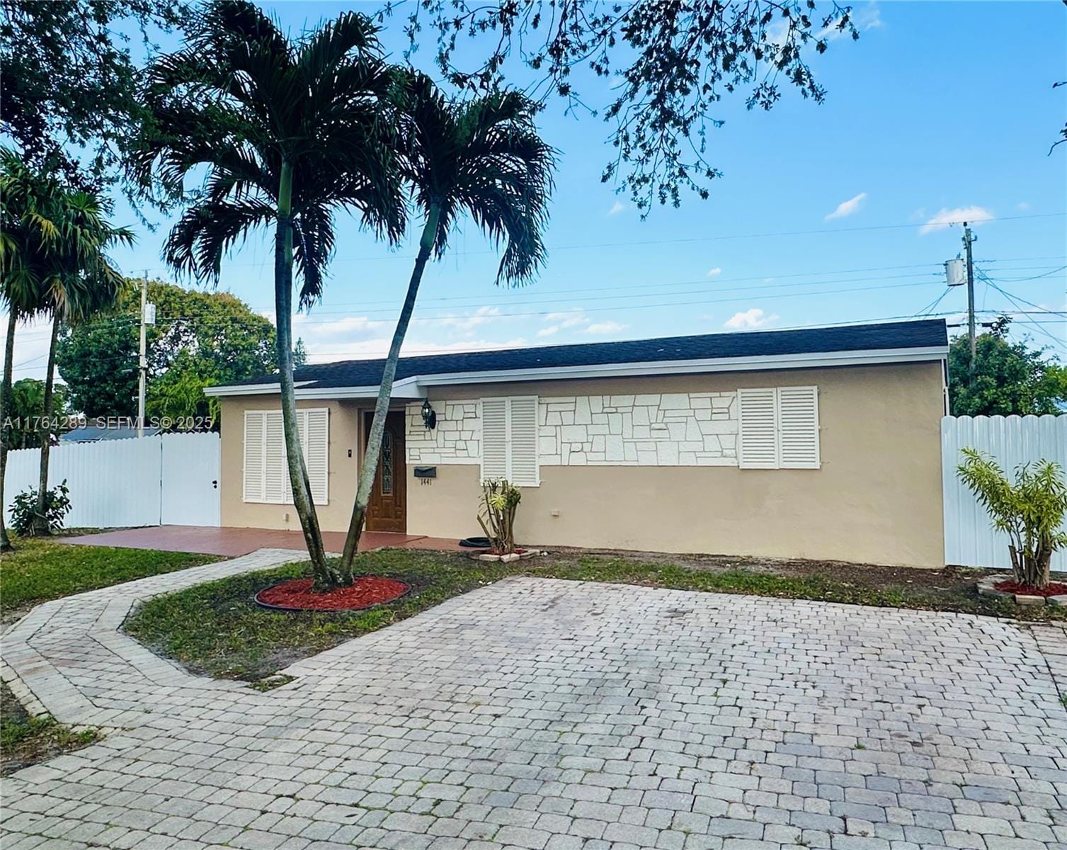 1441 N 72nd Avenue, Hollywood, FL 33024