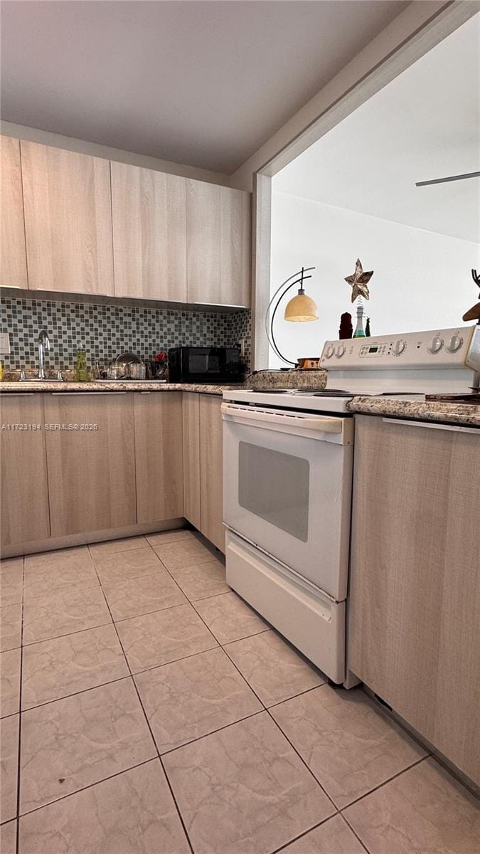 1825 S Ocean Drive 506 — photo 7