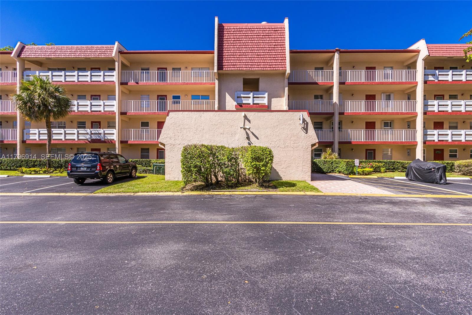 1005 Country Club Drive 307, Margate, FL 33063, Margate