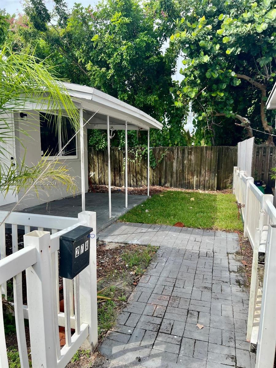 2419 Lincoln Street 23B, Hollywood, FL 33020, Hollywood