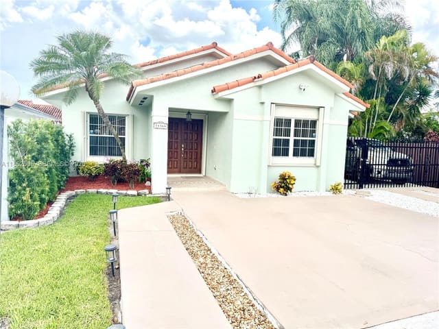 14364 SW 113th Terrace, sold in Islas Canarias Homes, Miami, FL