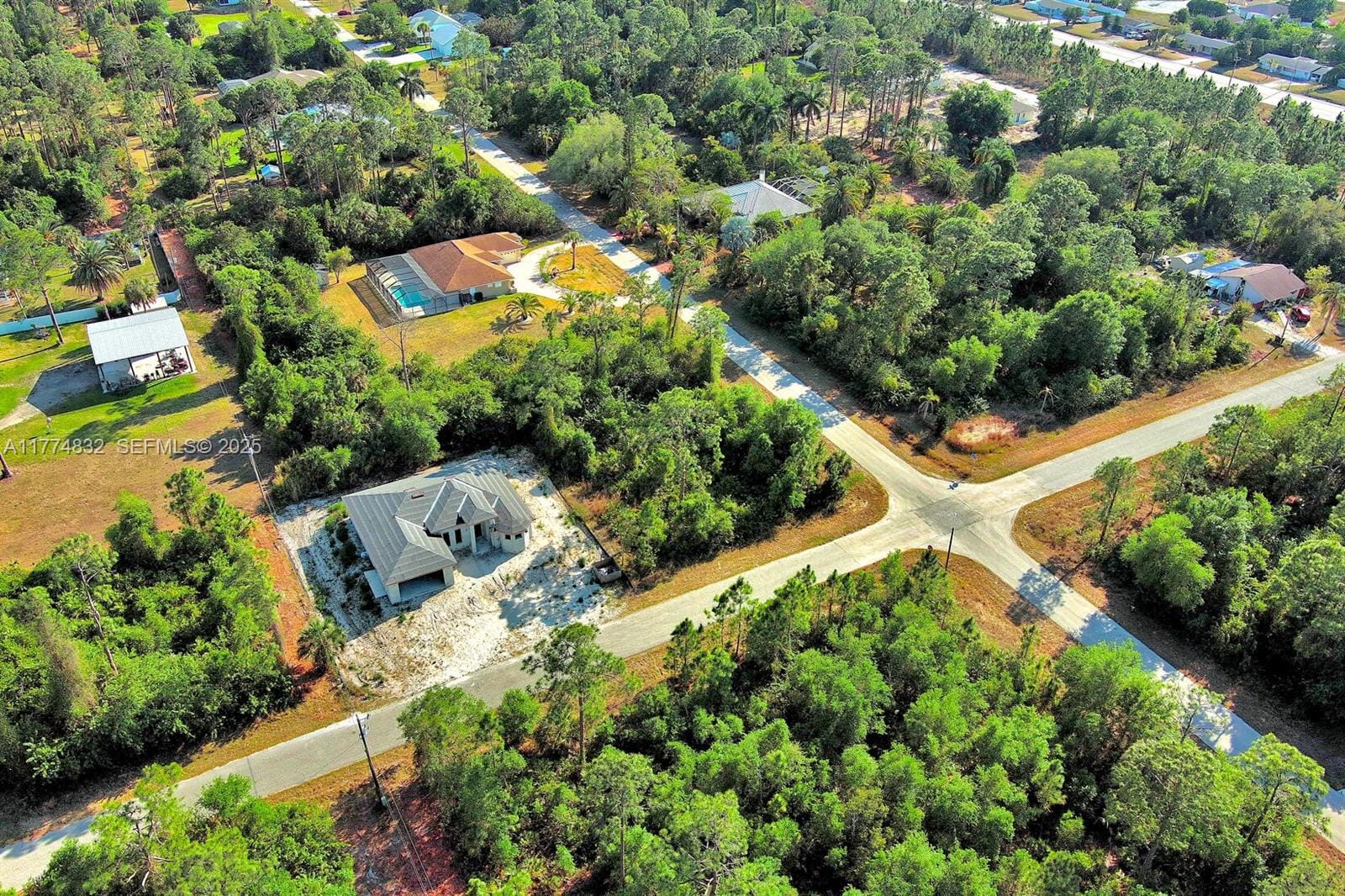 2500 E 9th Street, Lehigh Acres, FL 33936 photo 15