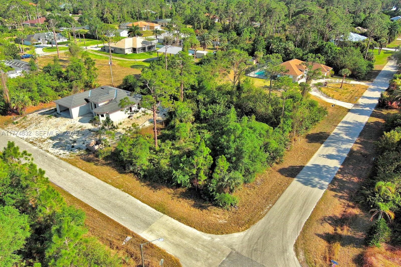 2500 E 9th Street, Lehigh Acres, FL 33936 photo 9