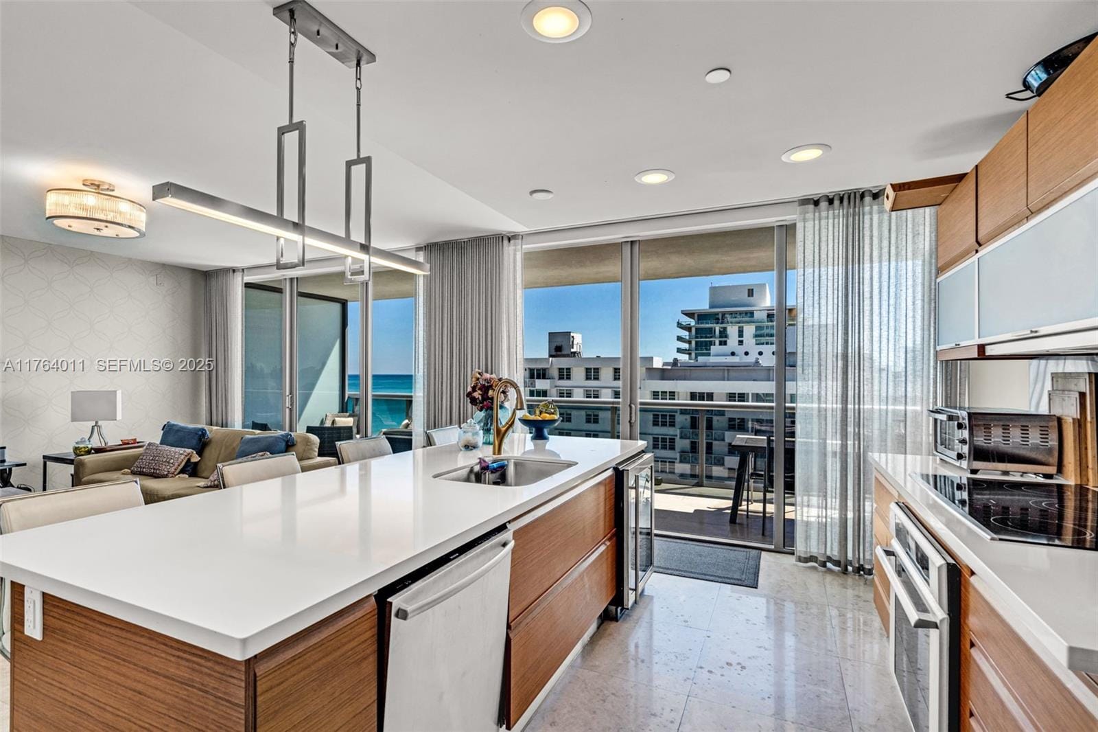 5875 Collins Avenue 1704 — photo 11