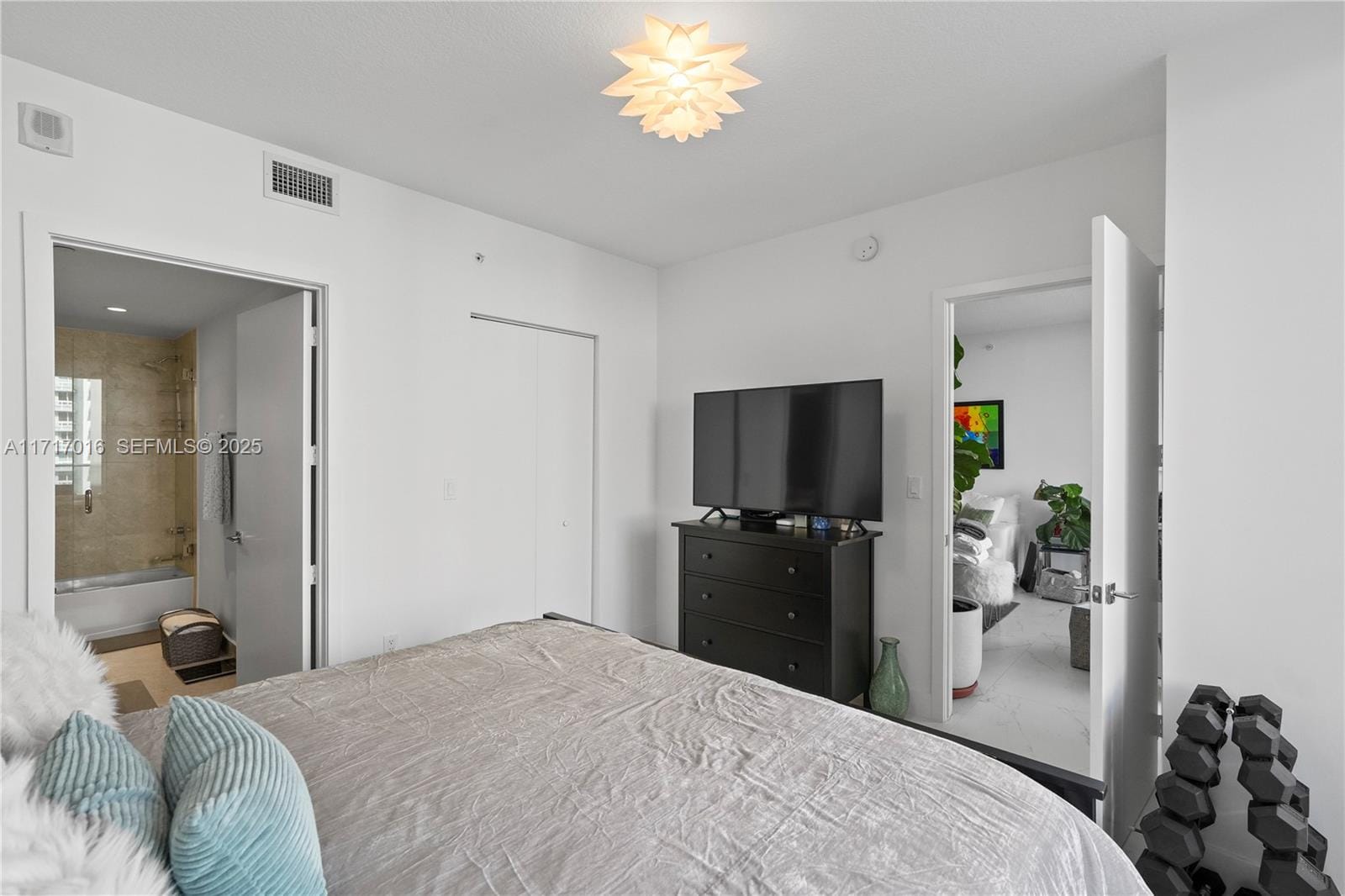488 NE 18th Street 4009, Miami, FL 33132 photo 13