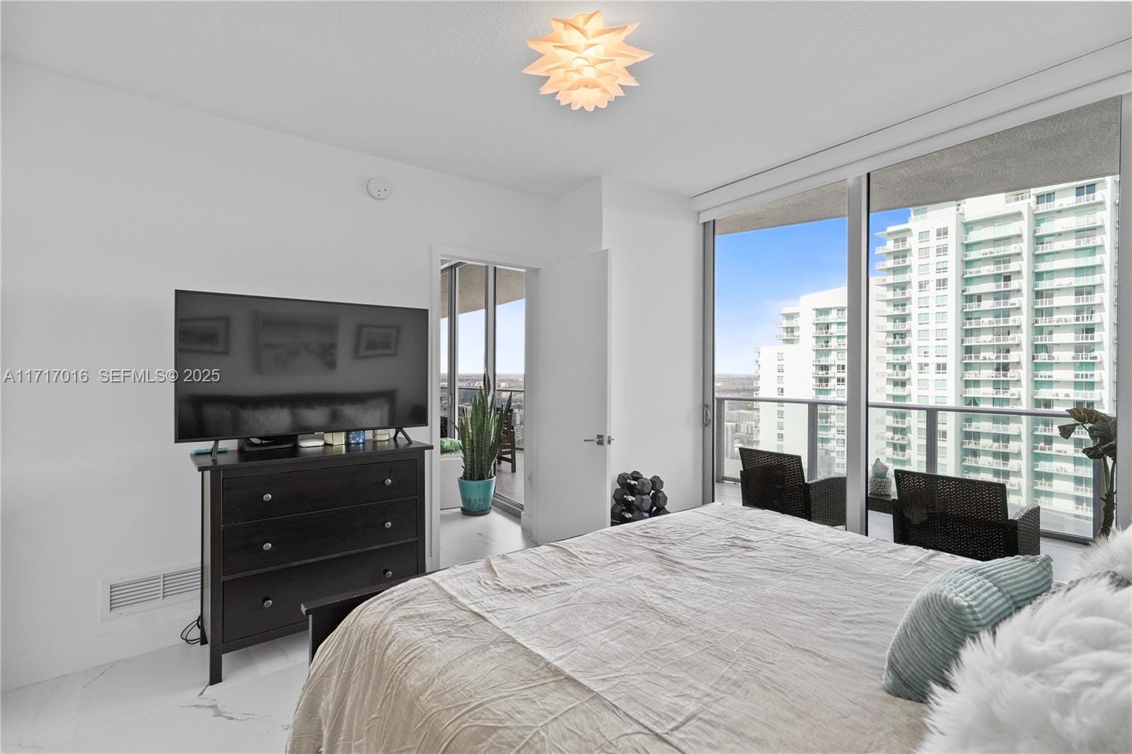 488 NE 18th Street 4009, Miami, FL 33132 photo 14