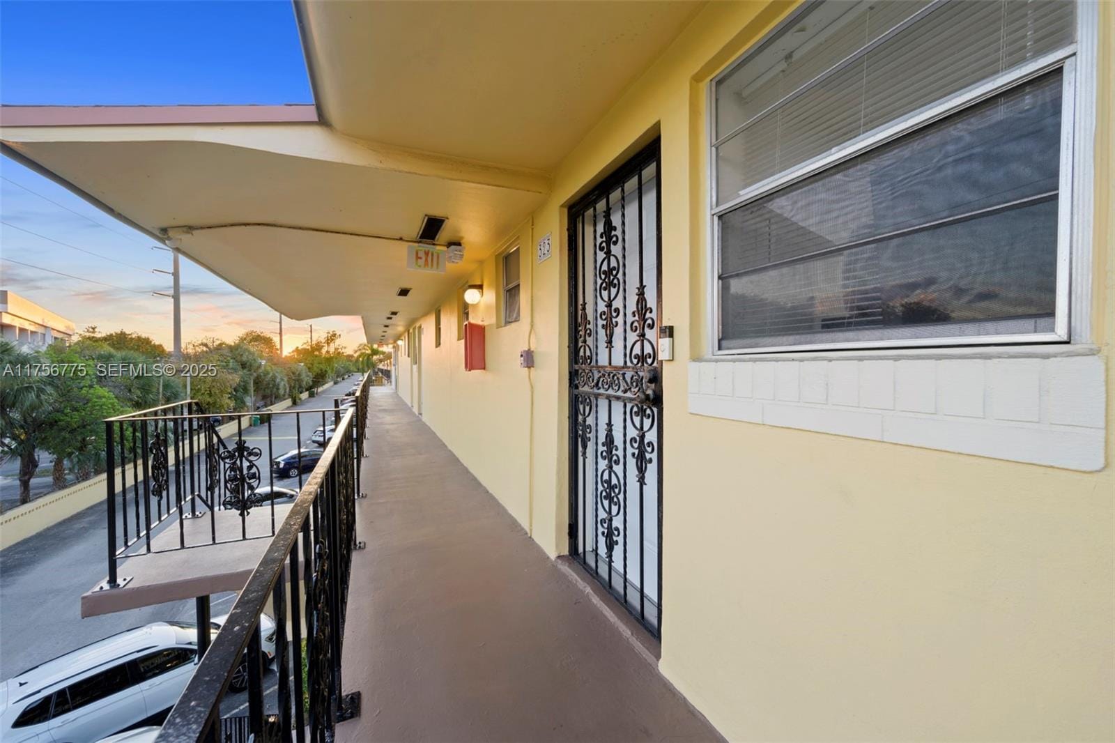 2950 NE 201st Terrace E323, Aventura, FL 33180 photo 19