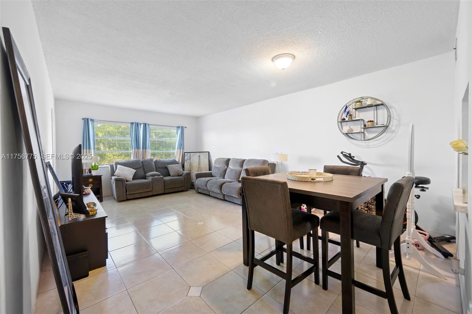 2950 NE 201st Terrace E323, Aventura, FL 33180 photo 3