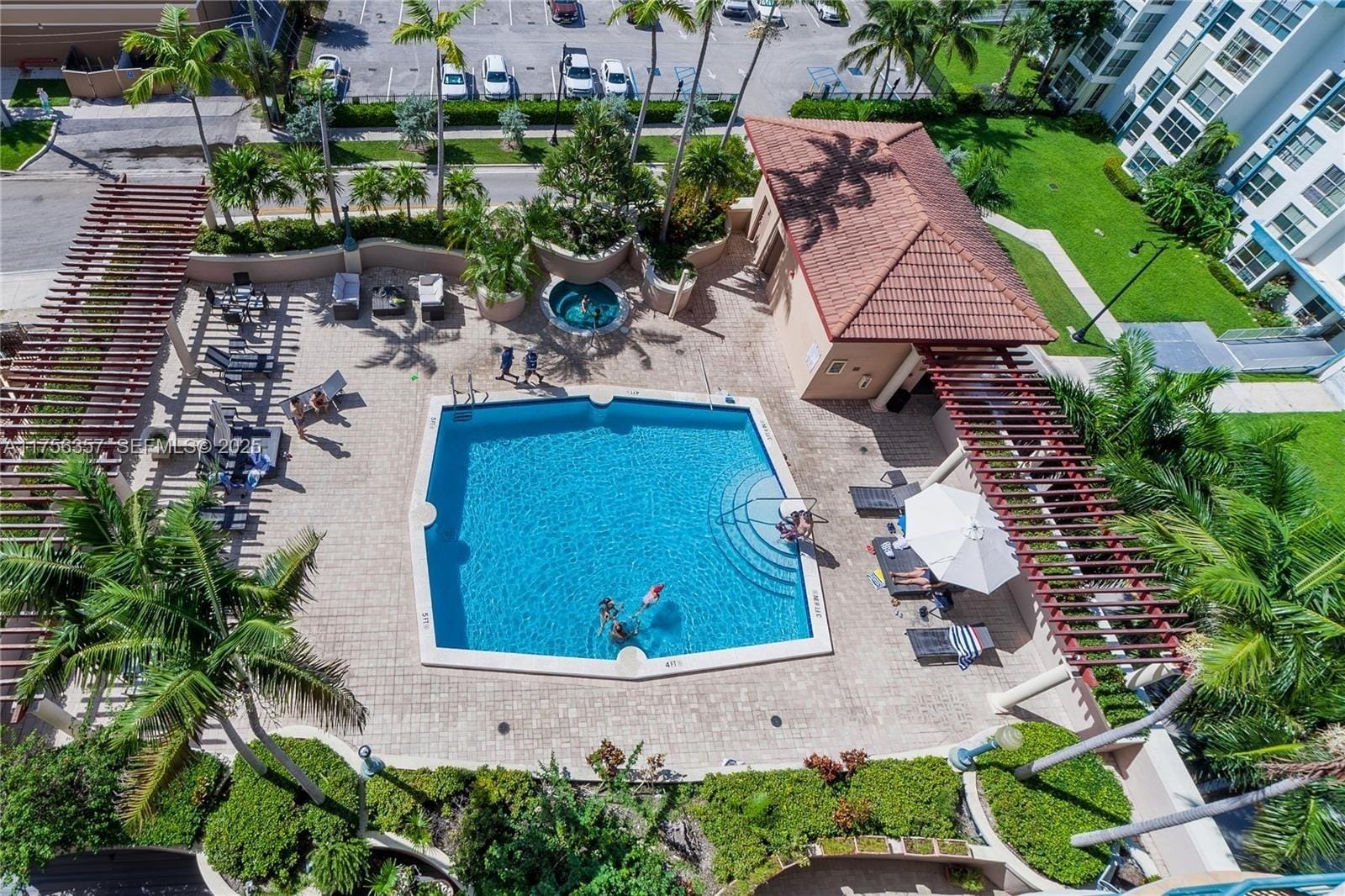 17555 Atlantic Boulevard 606, Sunny Isles Beach, FL 33160 photo 24