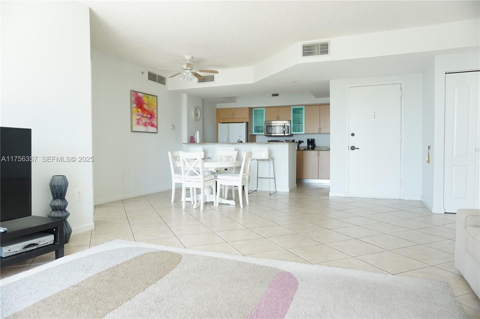 17555 Atlantic Boulevard 606, Sunny Isles Beach, FL 33160 photo 5