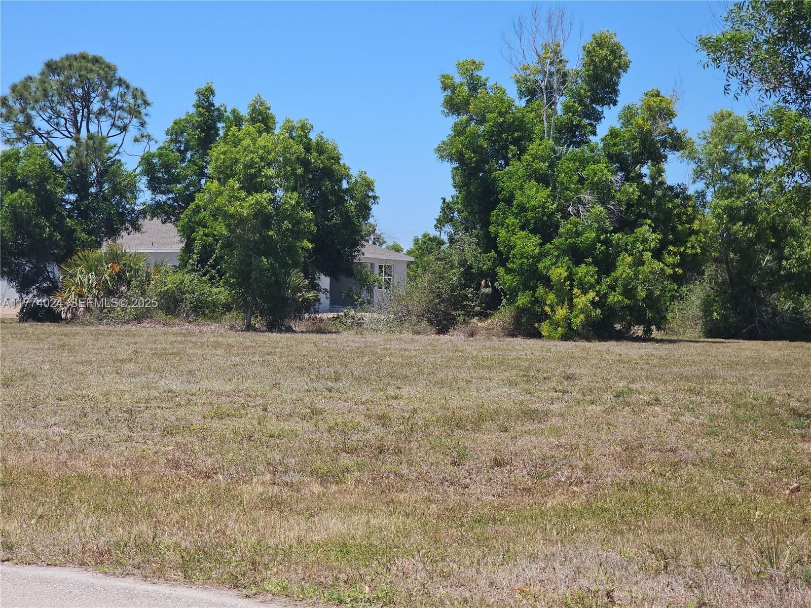 4134 NW 39 Th Place — photo 3