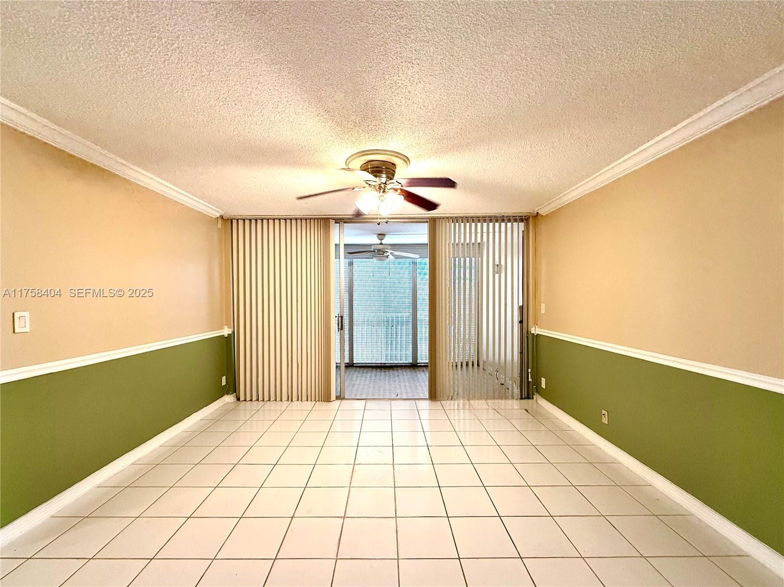 920 NE 199th Street 4J — photo 3