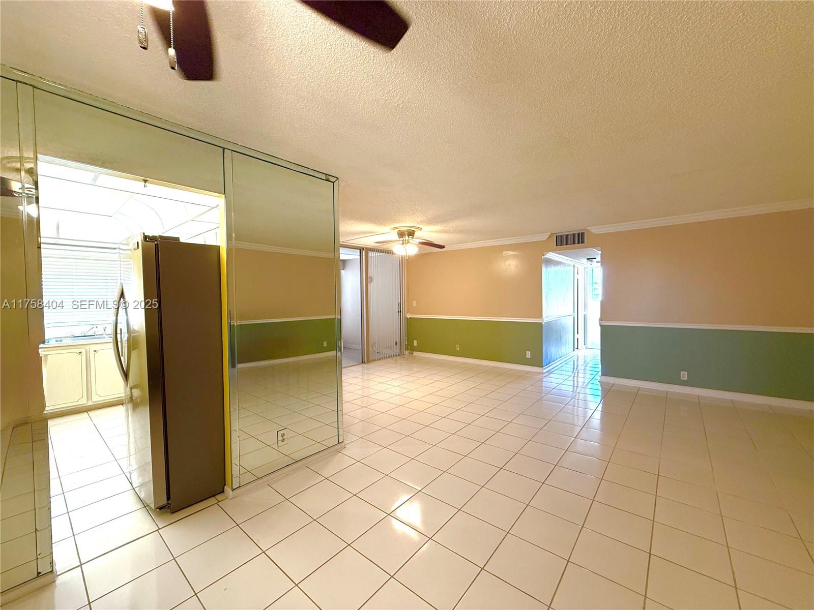 920 NE 199th Street 4J, Miami, FL 33179, Miami