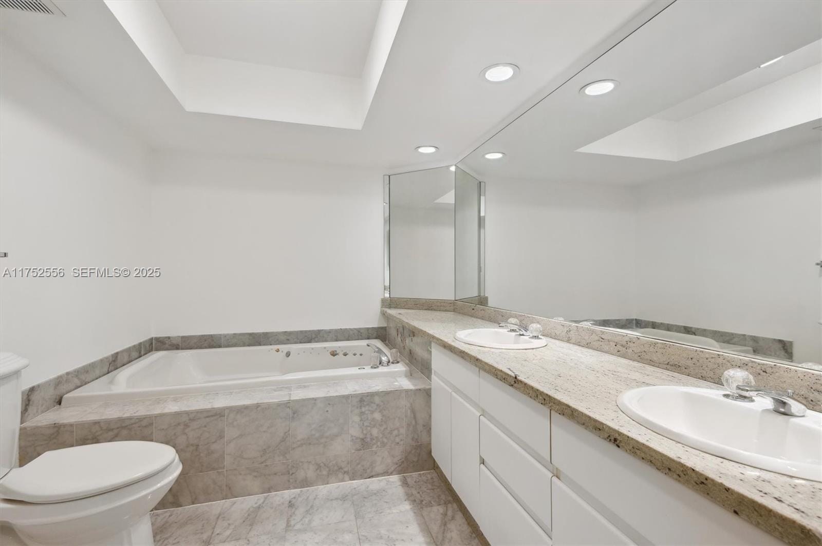 16485 Collins Avenue 2035, Sunny Isles Beach, FL 33160 photo 9