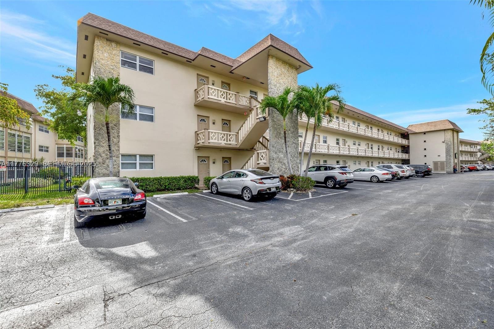 3531 NW 50th Avenue 413, Lauderdale Lakes, FL 33319 photo 20