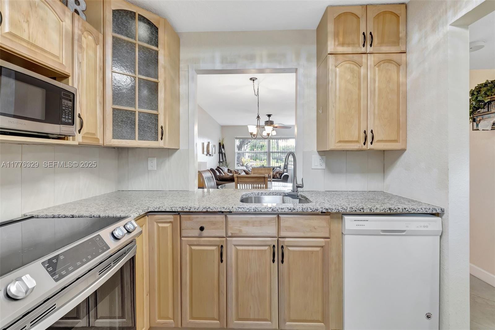 3531 NW 50th Avenue 413 — photo 9
