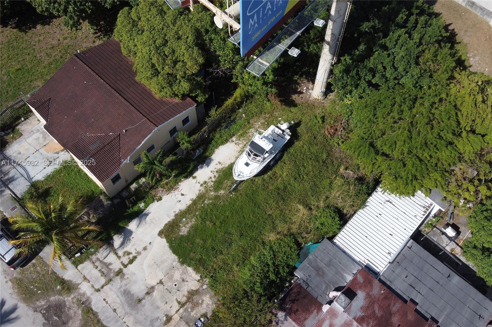 321 NW 37th Street, Miami, FL 33127 photo 3