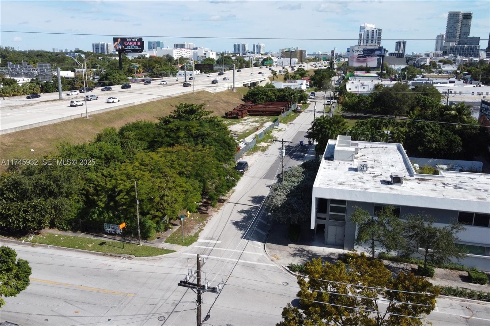 321 NW 37th Street, Miami, FL 33127 photo 22