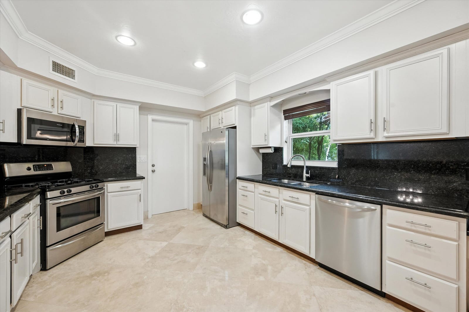 632 N Lakeside Drive, Lake Worth Beach, FL 33460 photo 15