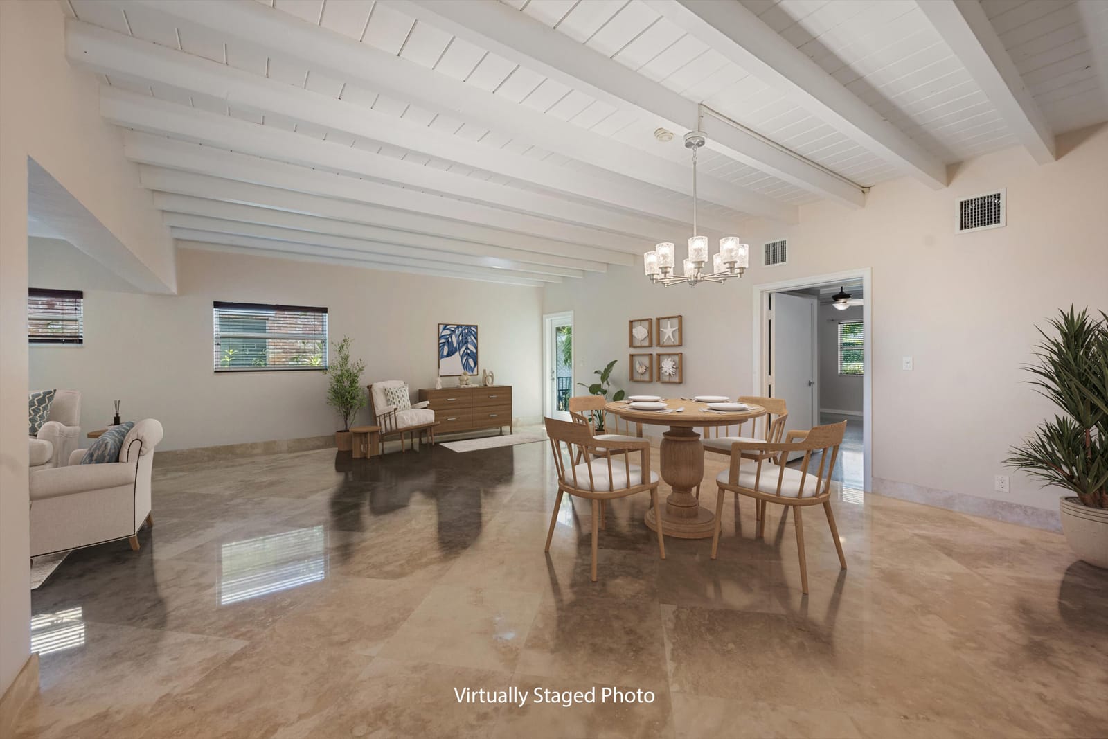 632 N Lakeside Drive — photo 3