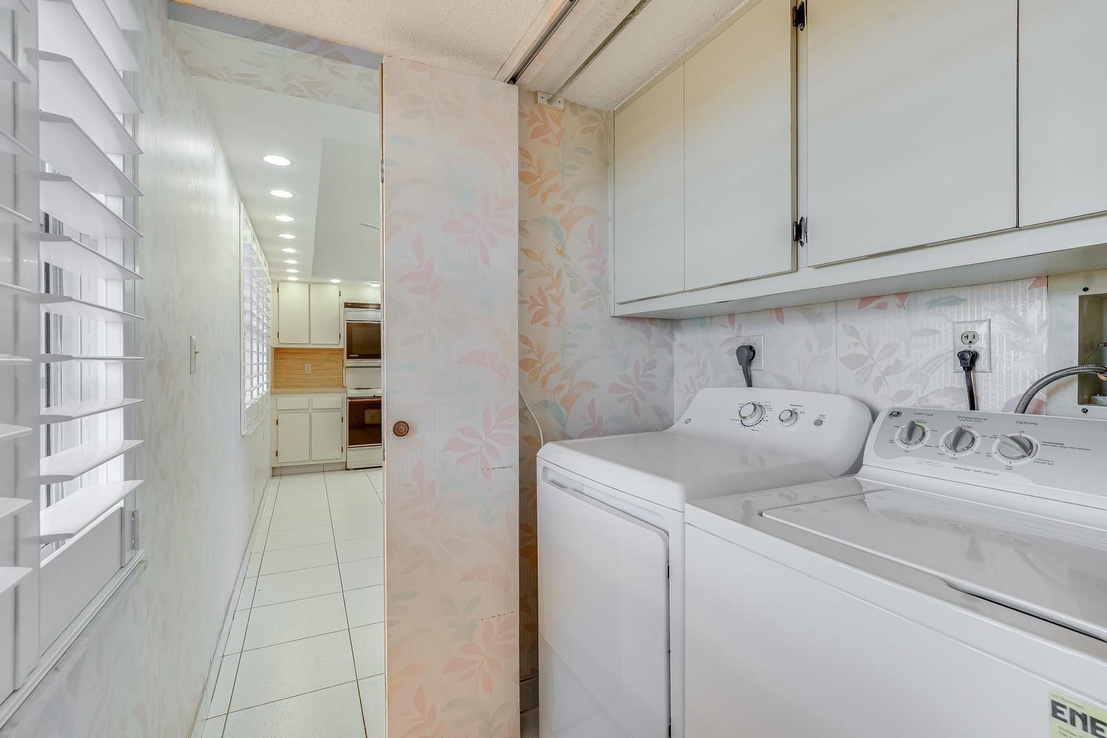 4015 W Palm Aire Drive 907 — photo 12