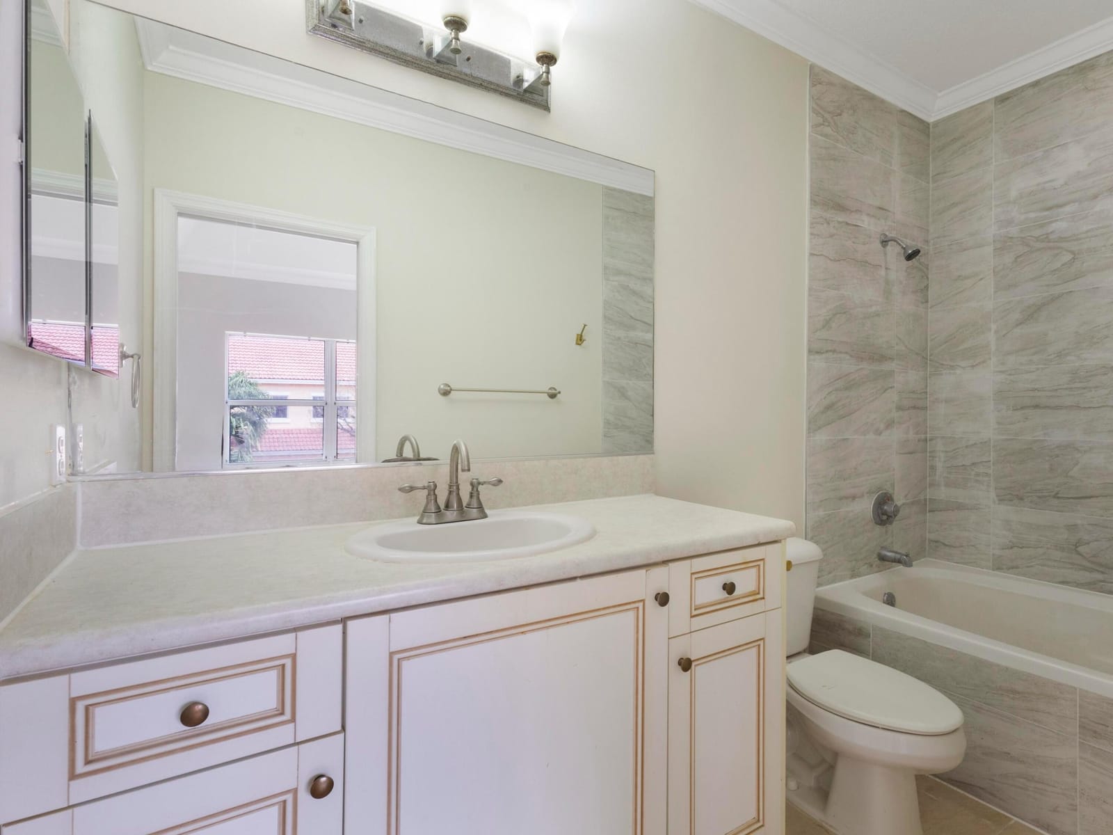 316 Talia Circle, Palm Springs, FL 33461 photo 29