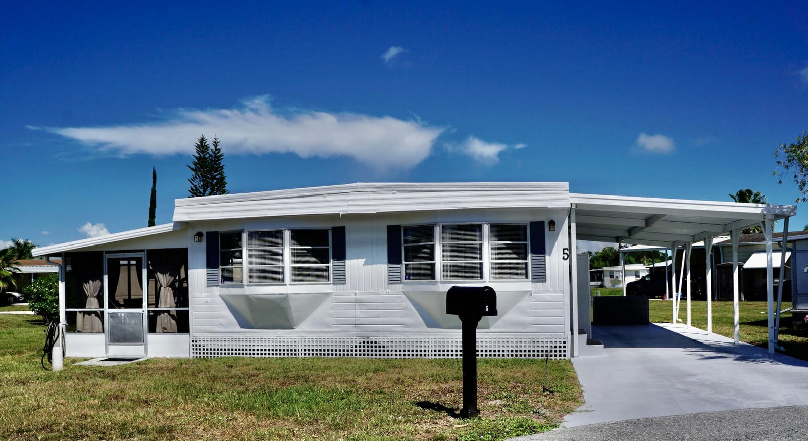 5 Ventura Lane, Port St. Lucie, FL 34952