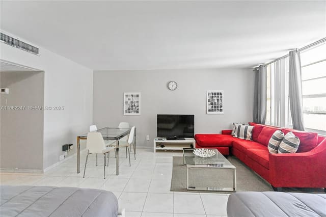100 Lincoln Road 1616, Miami Beach, FL 33139