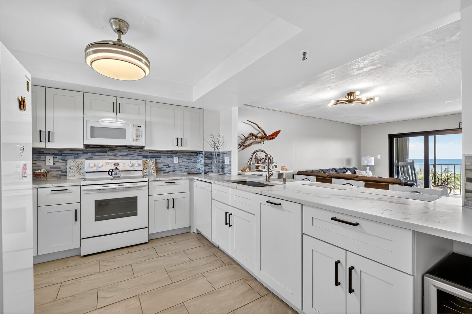 801 S Ocean Drive 910 — photo 2