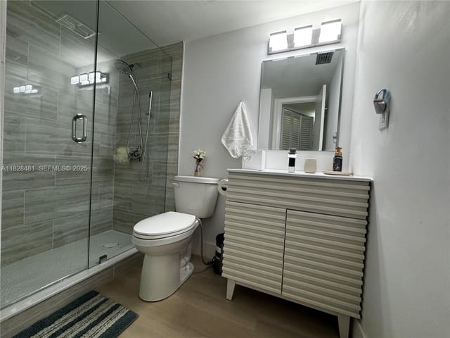 19 Abbey Lane 108, Delray Beach, FL 33446