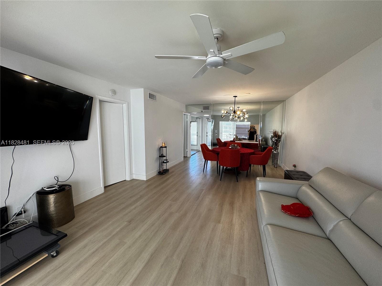 19 Abbey Lane 108, Delray Beach, FL 33446 photo 8