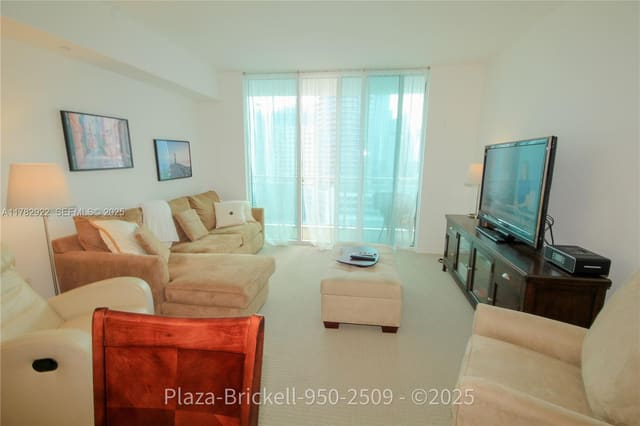 950 Brickell Bay Drive 2509, Miami, FL 33131