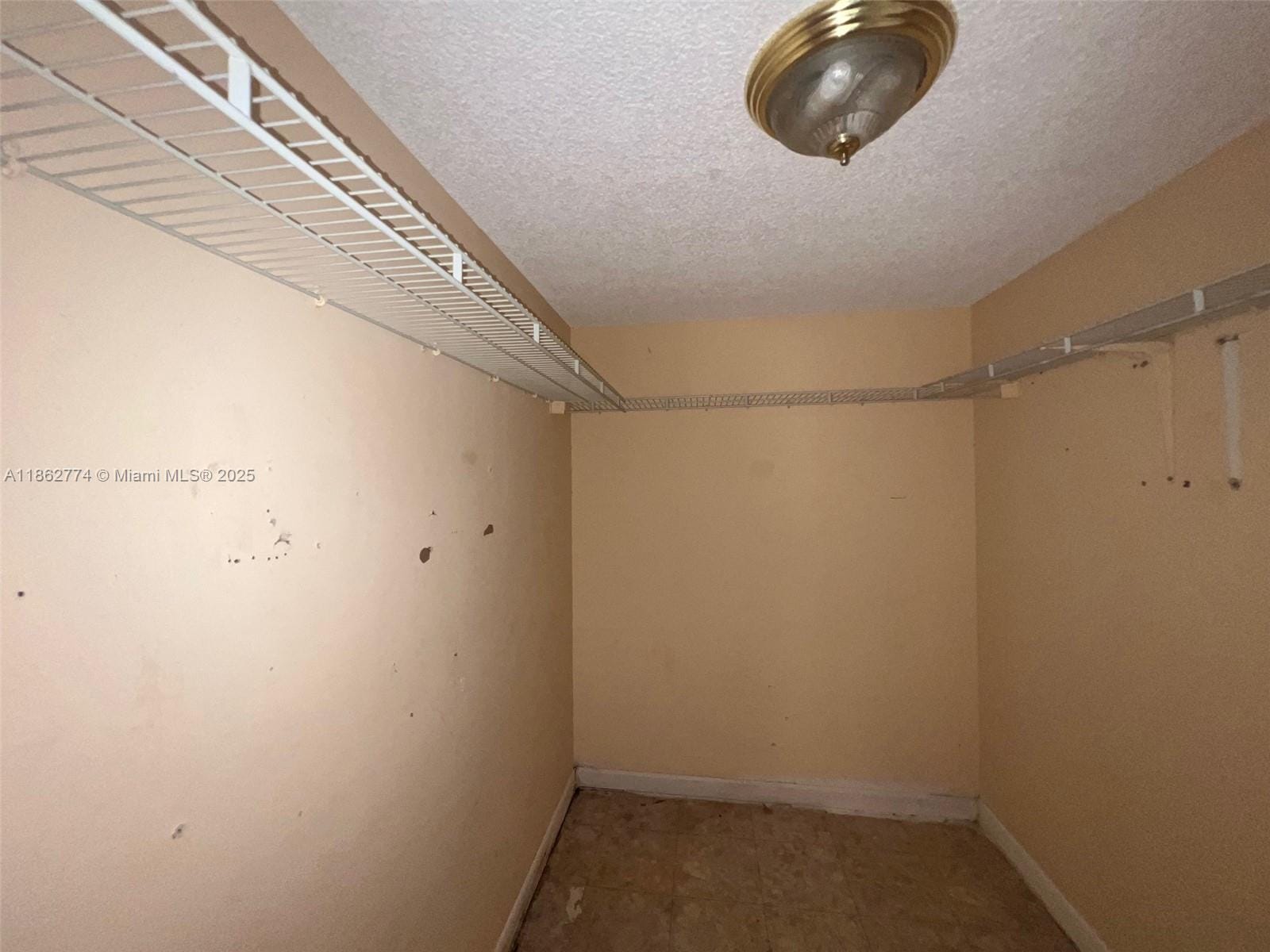 6091 W 22nd Court 104, Hialeah, FL 33016 photo 11