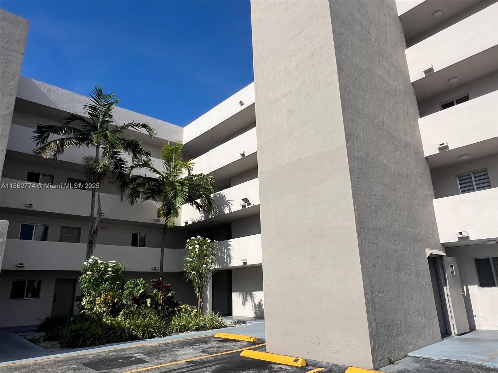 6091 W 22nd Court 104, Hialeah, FL 33016 photo 7
