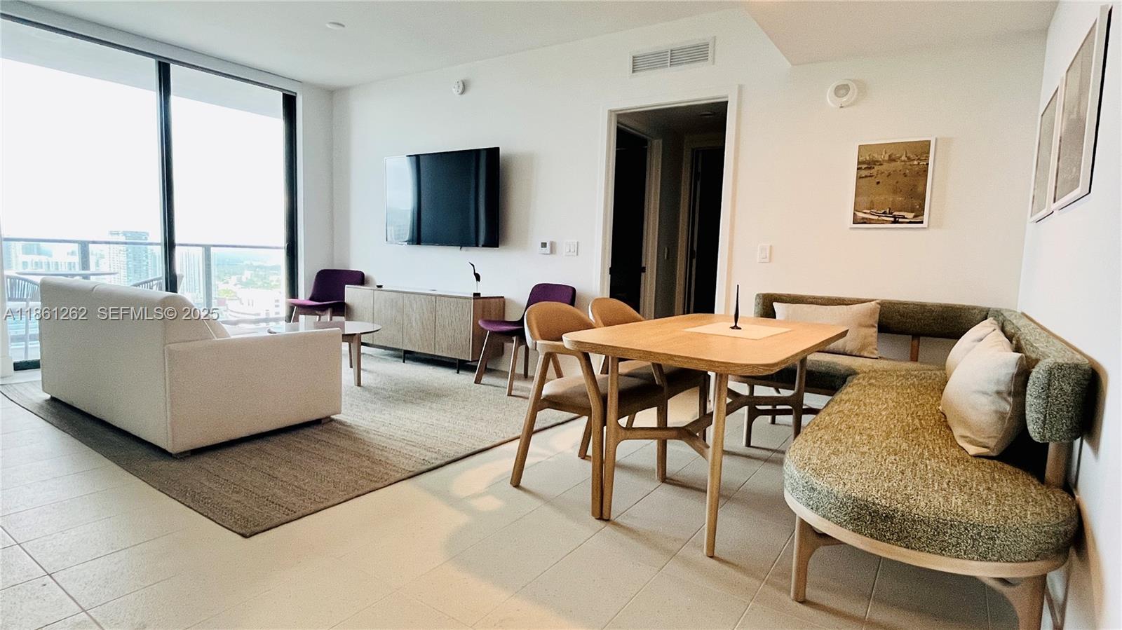 159 NE 6th Street 4605, Miami, FL 33132, Miami