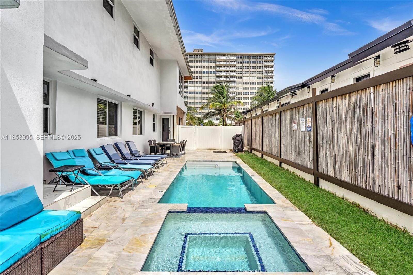 320 Missouri Street, Hollywood, FL 33019 photo 10