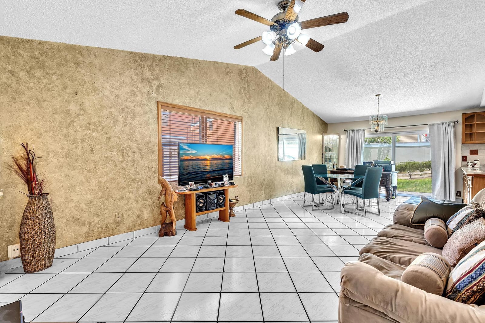 4400 NW 77th Terrace, Lauderhill, FL 33351 photo 19