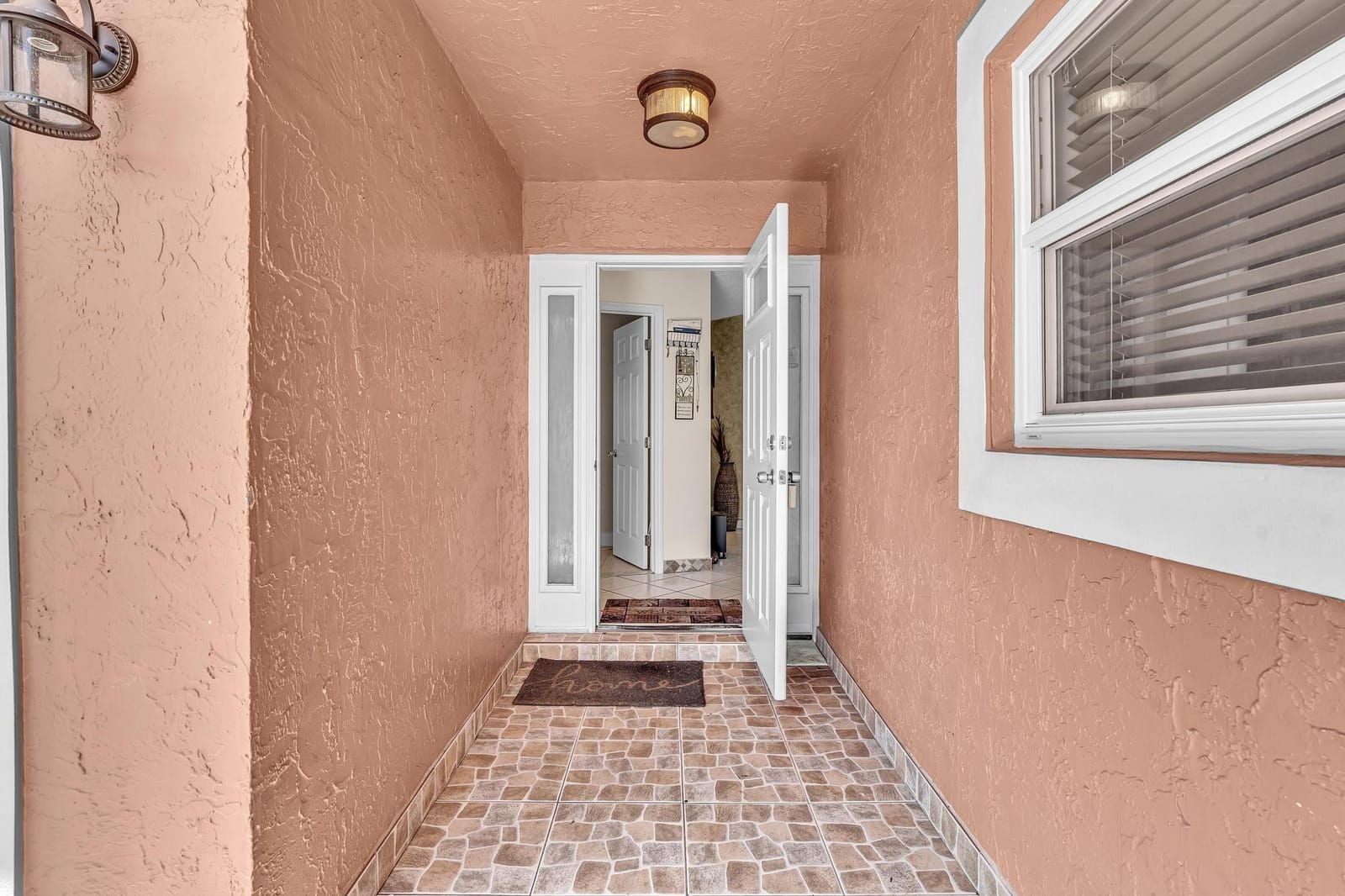 4400 NW 77th Terrace — photo 3