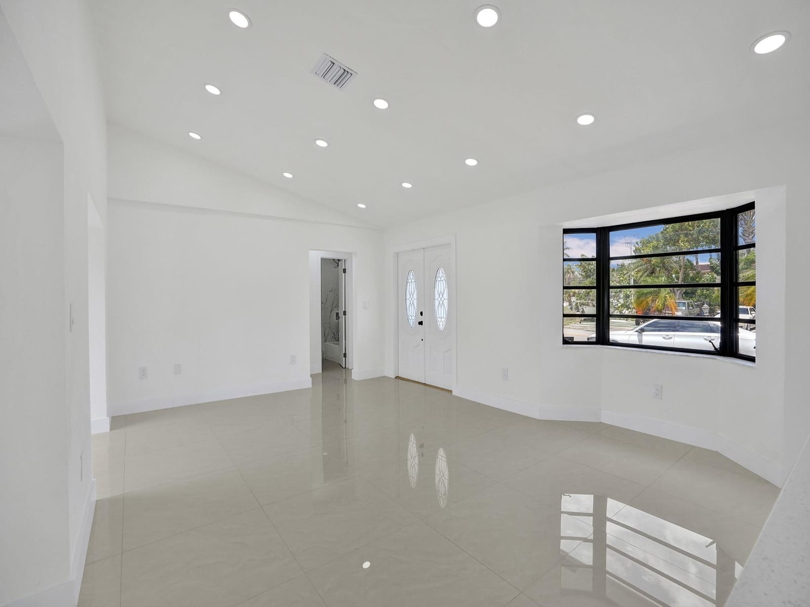 200 SE 7th Street, Dania Beach, FL 33004 photo 5