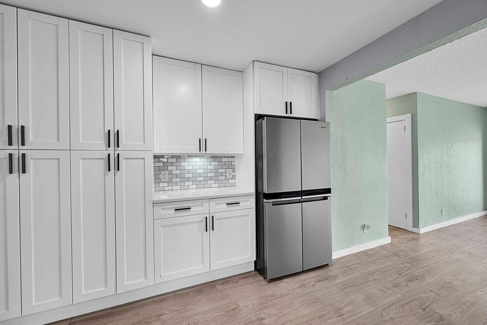 801 SW 14th Court — photo 3