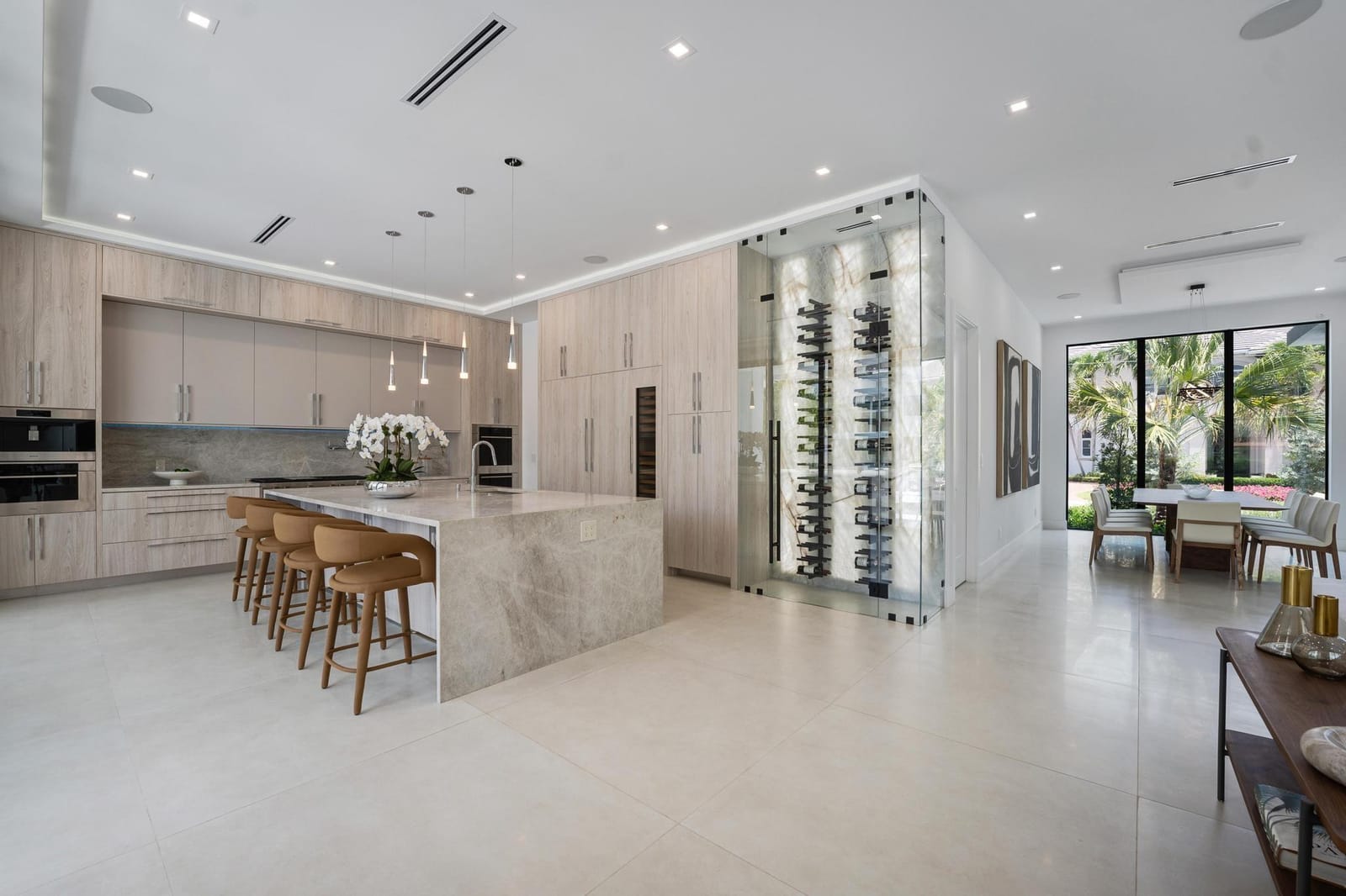 948 Banyan Drive — photo 9