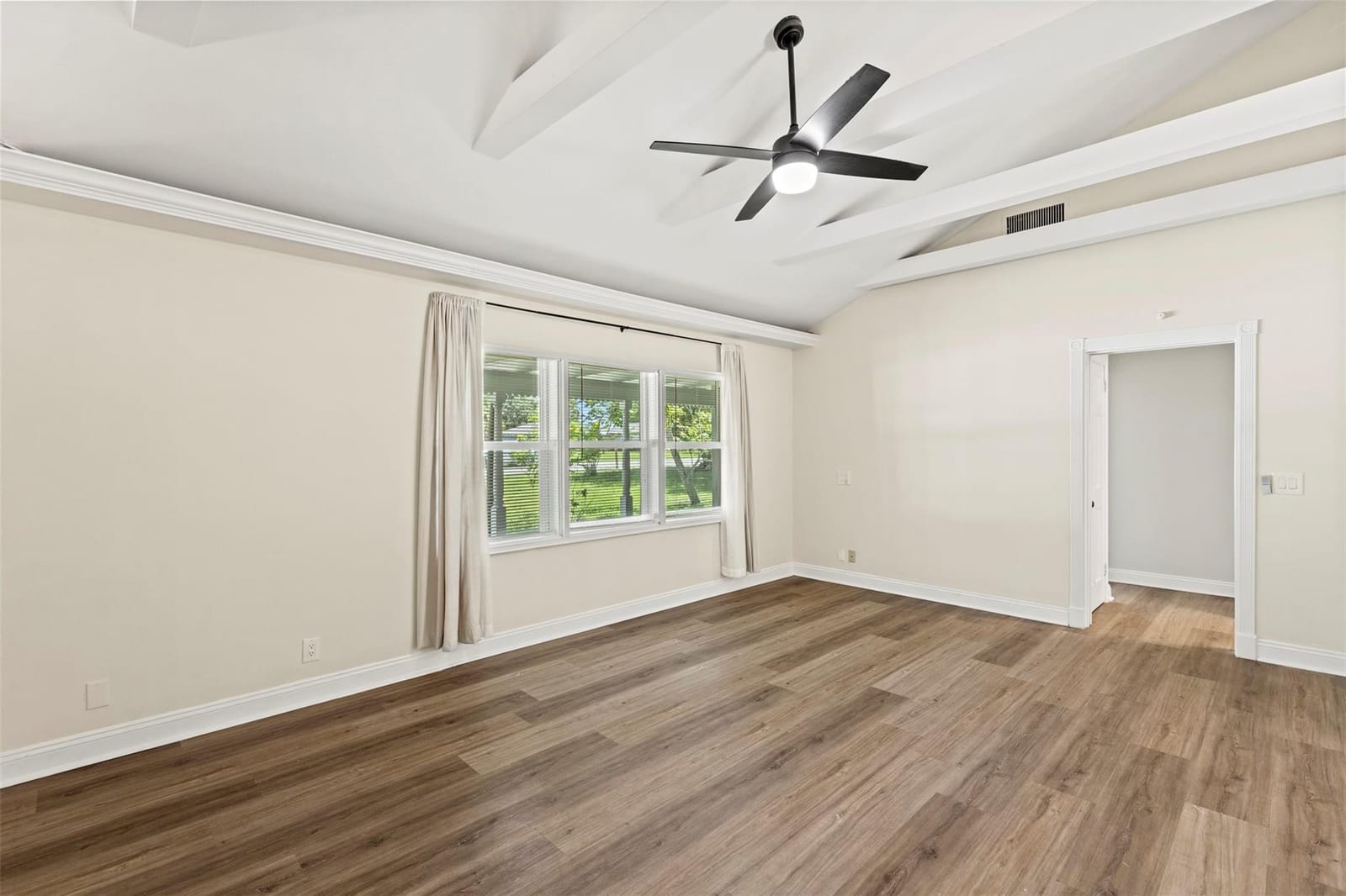 333 SW Manor Drive — photo 12