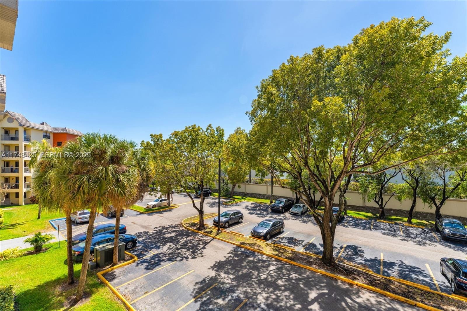 8180 Geneva Court 325, Doral, FL 33166 photo 25