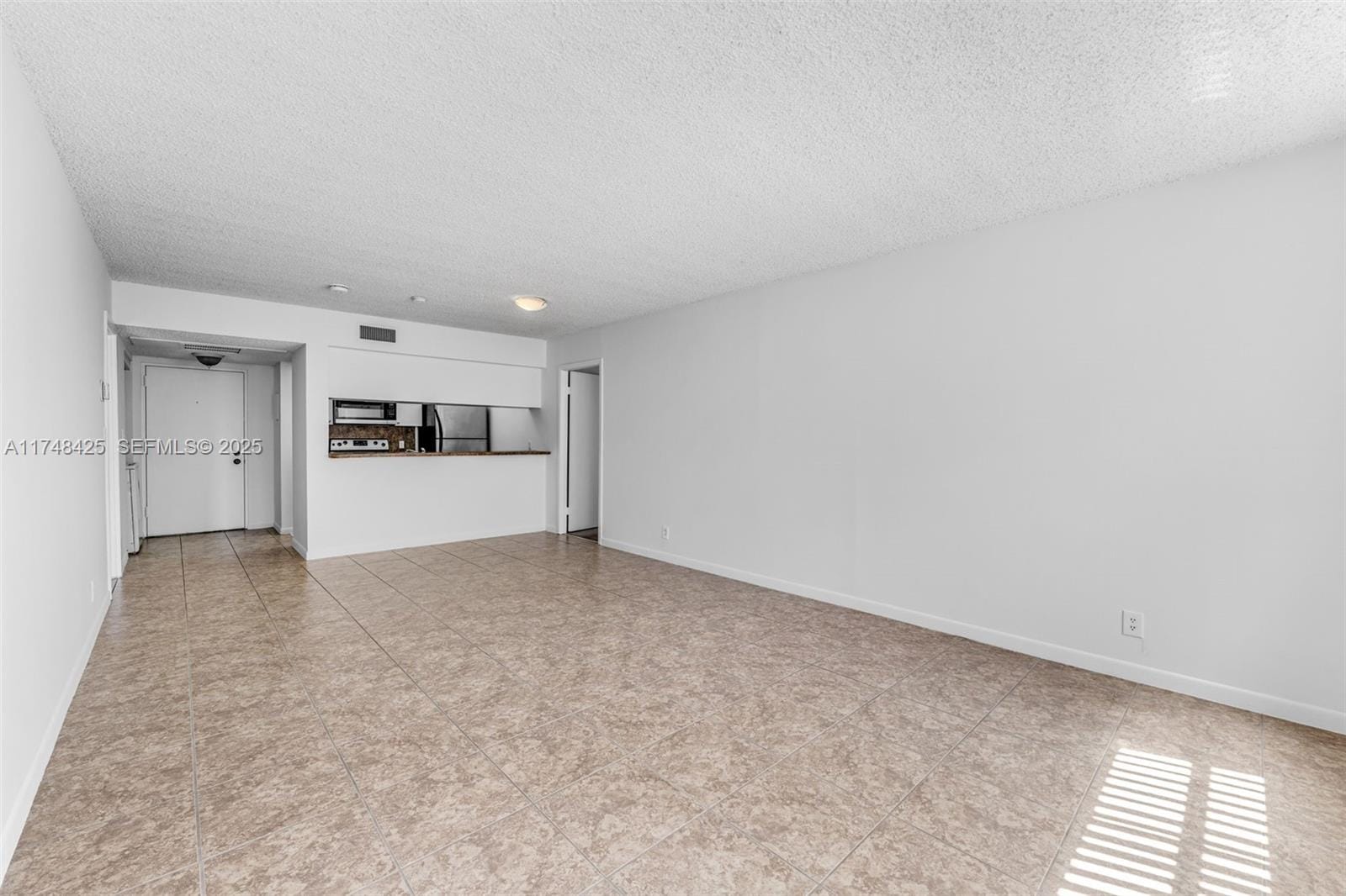8180 Geneva Court 325, Doral, FL 33166 photo 6