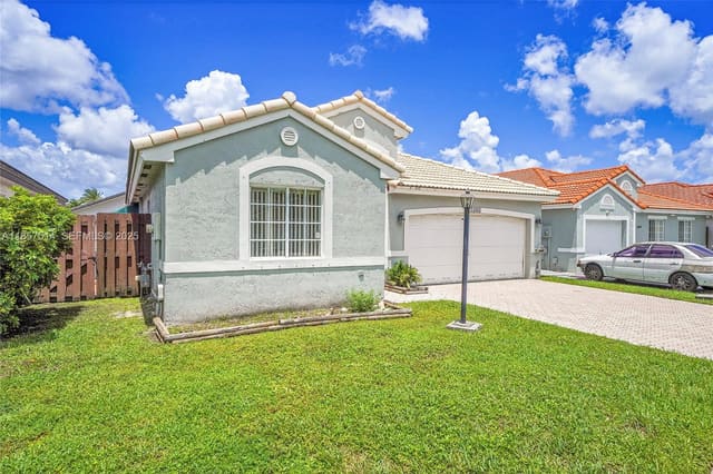 15985 SW 82nd Street, sold in Lago Mar South, Miami, FL